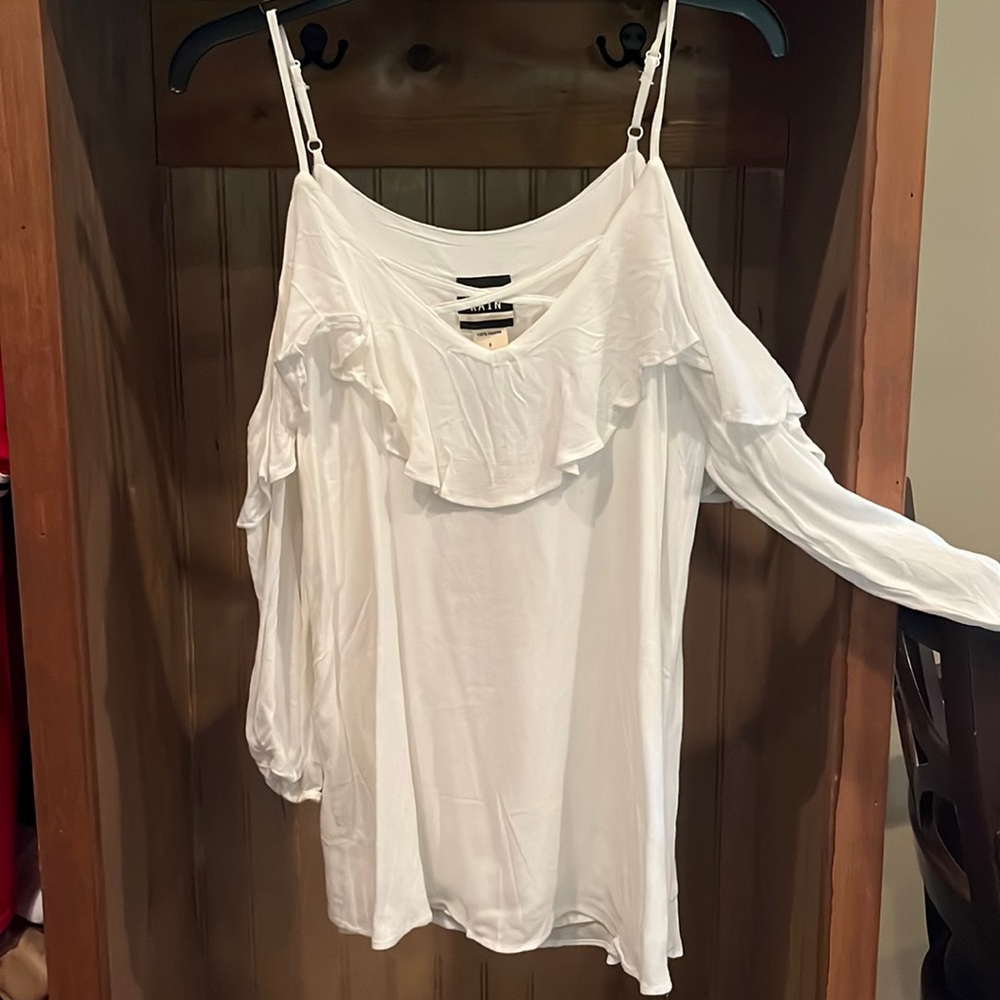 NWT small ruffle off the shoulder long sleeve blouse in white